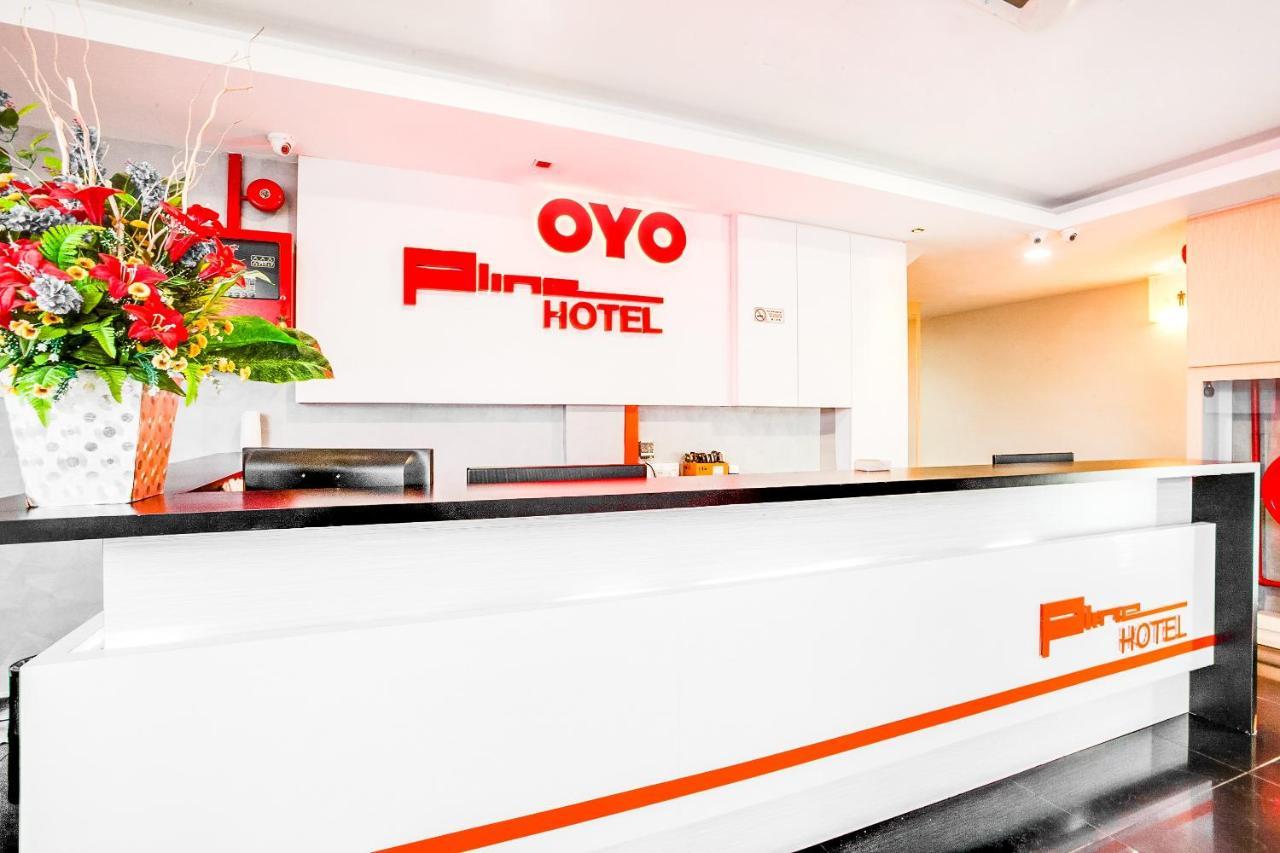 جوهر بهرو Oyo 89652 P Line Hotel المظهر الخارجي الصورة